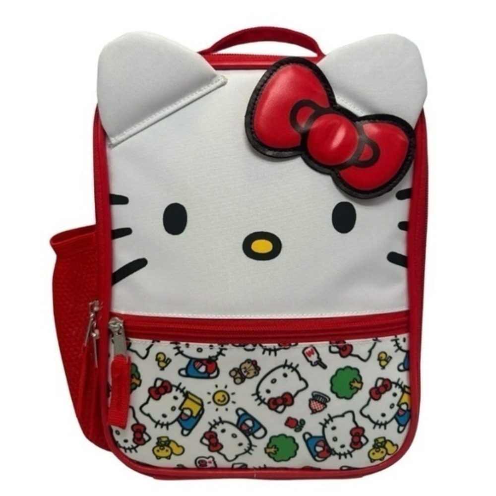 NWT. Hello Kitty Red and White Kids Lunch Bag